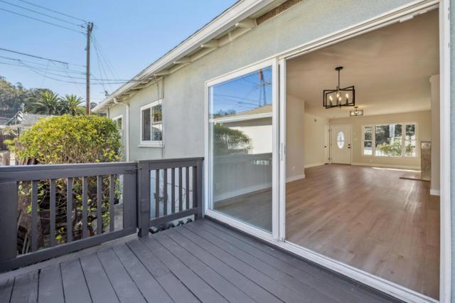 882 Harder Road, Hayward CA: https://media.crmls.org/mediaz/534a5d1f-dd32-4069-8e29-d6ad605275de.jpg