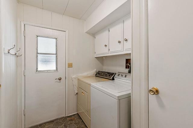 275 Burnett Avenue, Morgan Hill CA: https://media.crmls.org/mediaz/534b76ef-f611-4f05-9bd5-c55d01a8793b.jpg