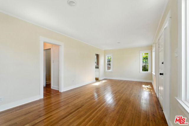 3712 E 10th Street, Long Beach CA: https://media.crmls.org/mediaz/534c7c36-3b06-4500-8917-a67dfe2e7969.jpg