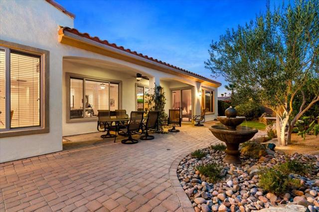 40426 Calle Estela, Indio CA: https://media.crmls.org/mediaz/534cb1b5-0972-469a-b7cb-7df00db1cd39.jpg
