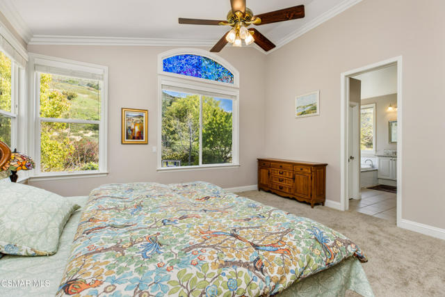 6285 Deerhill Road, Oak Park CA: https://media.crmls.org/mediaz/534e8242-5340-4a94-a169-456c17f8fc54.jpg