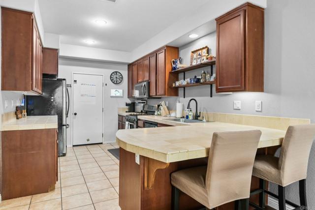 Detail Gallery Image 13 of 42 For 1459 Claude Ln #4,  Chula Vista,  CA 91913 - 3 Beds | 2/1 Baths