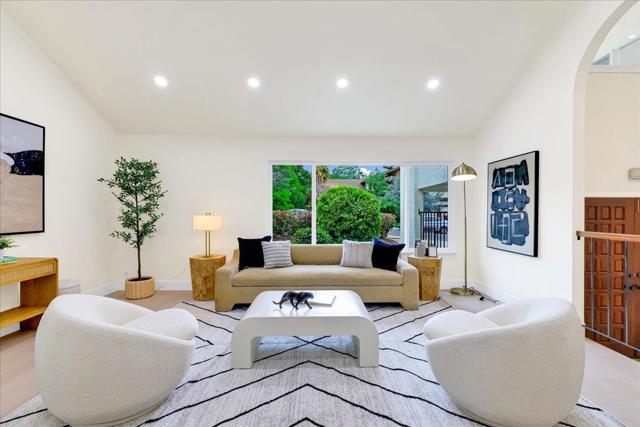 6586 Woodcliff Court, San Jose CA: https://media.crmls.org/mediaz/534ebc02-7951-4d6e-a864-b4b4fcbbed52.jpg