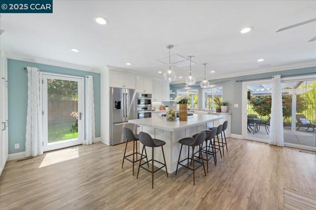 9461 Thunderbird Pl, San Ramon CA: https://media.crmls.org/mediaz/534f941a-2ee4-446e-9dc7-0888ddd712dc.jpg
