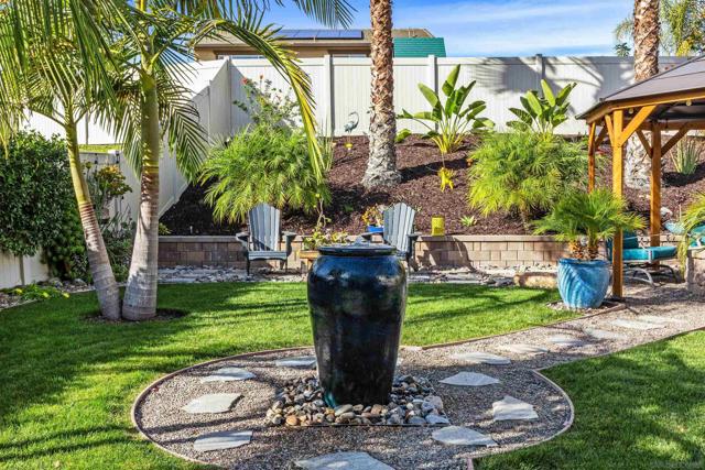 238 Ventasso Way, Fallbrook CA: https://media.crmls.org/mediaz/534fc9f9-4c5d-4d4c-baaf-43ff3fd4d692.jpg