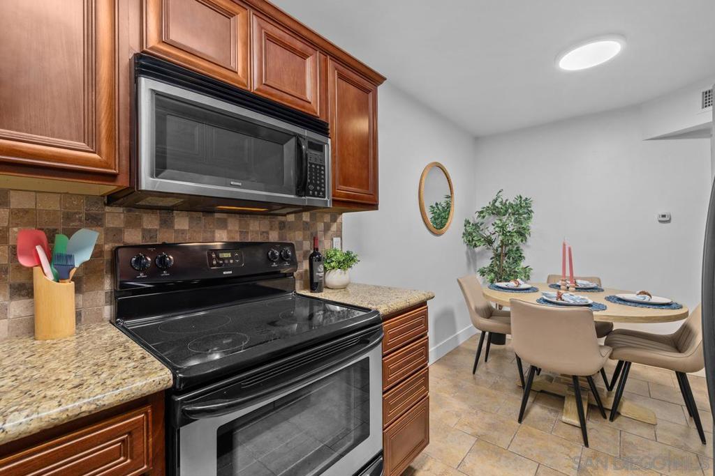 1030 Robinson Ave - photo 9