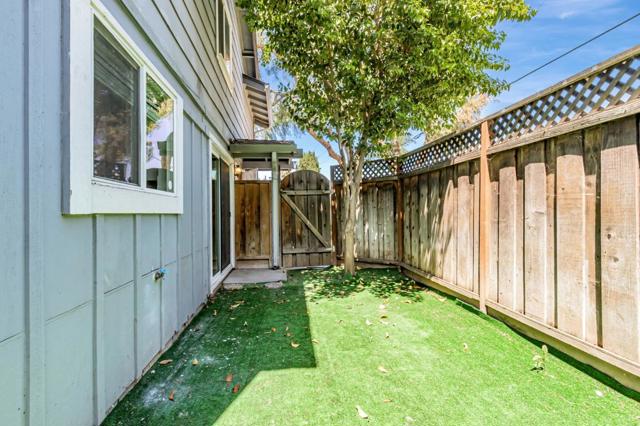 553 Groth Place, San Jose CA: https://media.crmls.org/mediaz/535105a9-a13d-4849-9695-309c00eeac8f.jpg