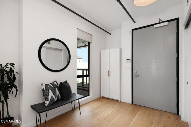 4115 Glencoe Avenue, Marina del Rey CA: https://media.crmls.org/mediaz/5351555c-2907-4607-b430-a22d48f636f1.jpg