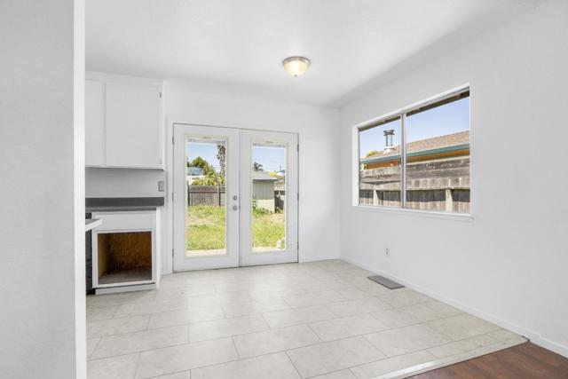 2158 17th Avenue, Santa Cruz CA: https://media.crmls.org/mediaz/5351cba3-f951-49c6-a1b9-e13d04bb63a4.jpg