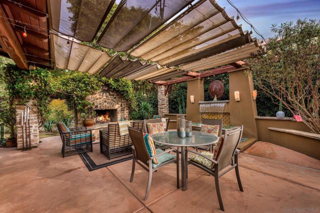 825 Gonzales Street, Solana Beach CA: https://media.crmls.org/mediaz/5351d12f-2b9a-4153-aebc-ac1cc2837b74.jpg