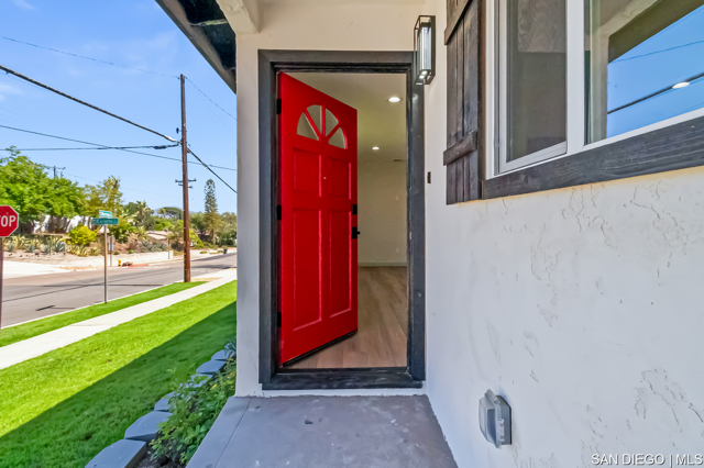 5760 Marengo AVE, La Mesa CA: https://media.crmls.org/mediaz/5351e0d1-97cd-401d-99ae-87f16f2d2c63.jpg