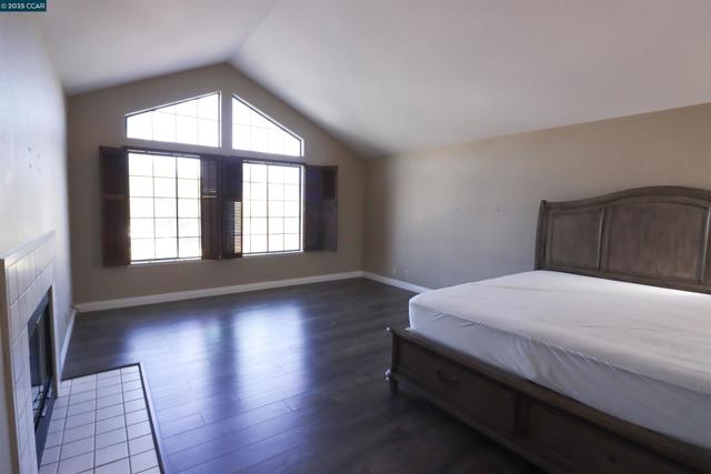 4632 Country Hills Dr, Antioch CA: https://media.crmls.org/mediaz/53528f26-0b95-4606-9817-3e58face39d0.jpg