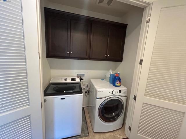 3002 Blackberry Ave, San Ramon CA: https://media.crmls.org/mediaz/53537418-13f8-4aa1-89f7-34370beb6570.jpg
