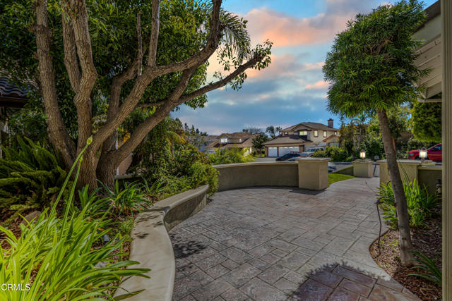 1449 La Culebra Circle, Camarillo CA: https://media.crmls.org/mediaz/535455ca-d5fd-4c14-86c3-fd5d77cc2072.jpg