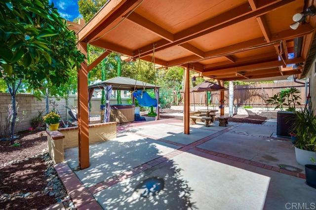 39685 ALMANSA, Murrieta CA: https://media.crmls.org/mediaz/5354f1bf-6a0d-4928-8b79-0377c44fb950.jpg