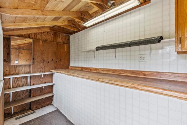 150 Sir Francis Court, Capitola CA: https://media.crmls.org/mediaz/5354f3fe-a44e-4d68-b2f7-551a48883fac.jpg