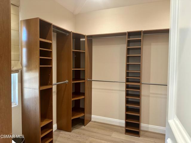 31923 Watergate Court, Westlake Village CA: https://media.crmls.org/mediaz/5354fbca-8137-4874-857b-3d52257d9bc2.jpg