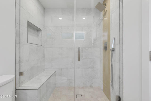 2651 Sirius Street, Thousand Oaks CA: https://media.crmls.org/mediaz/535547ce-f361-445c-b618-3716c685e545.jpg