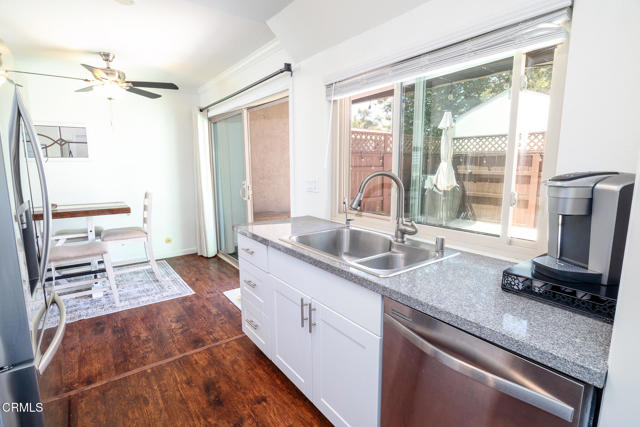 1501 Raccoon Court, Ventura CA: https://media.crmls.org/mediaz/5355fc04-1815-46c9-9691-170775c72257.jpg