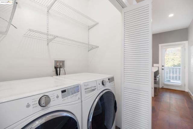 6528 Dover St, Oakland CA: https://media.crmls.org/mediaz/5356f096-3f3c-4ff4-9231-9a00fa5911ea.jpg