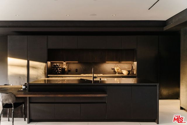 Image 1 of 28 For 537 Alta Vista Boulevard