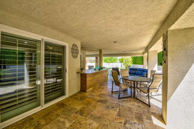 39060 Kilimanjaro Court, Palm Desert CA: https://media.crmls.org/mediaz/5357d505-d956-413e-9d5a-cf0775c17ab8.jpg