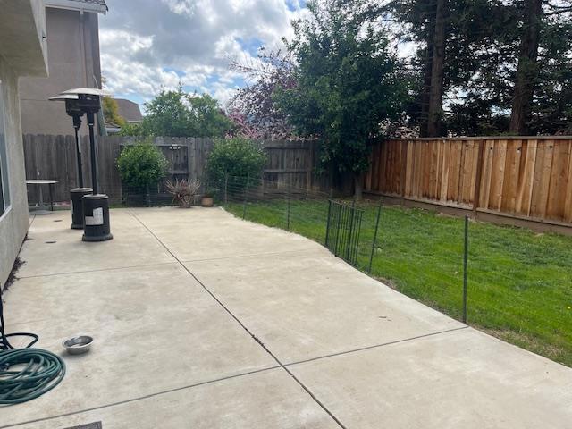 2260 Ventana Court, Hollister CA: https://media.crmls.org/mediaz/535847ac-a566-4746-a21f-31f823eaf517.jpg