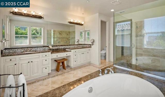 130 Arundel Dr, Hayward CA: https://media.crmls.org/mediaz/53590c14-fcab-4173-9bb6-f9c6be6aa159.jpg