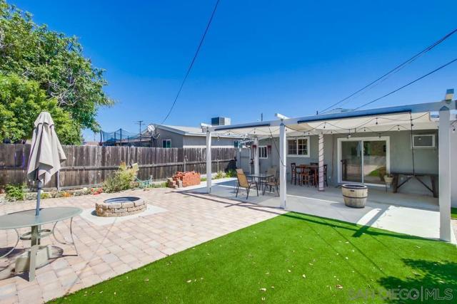 5068 Baxter, San Diego CA: https://media.crmls.org/mediaz/53594a8c-5152-4501-b488-2b8f44848670.jpg