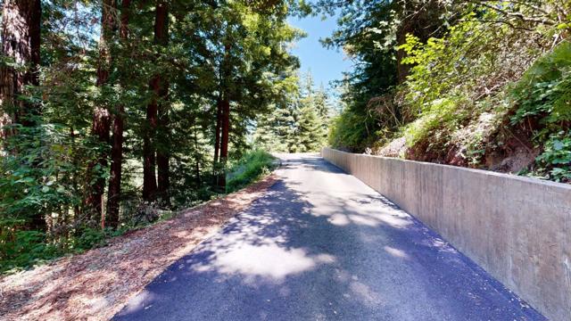 2320 Newell Drive, Aptos CA: https://media.crmls.org/mediaz/535c1a00-695d-4b43-b9ff-7b9340926da9.jpg
