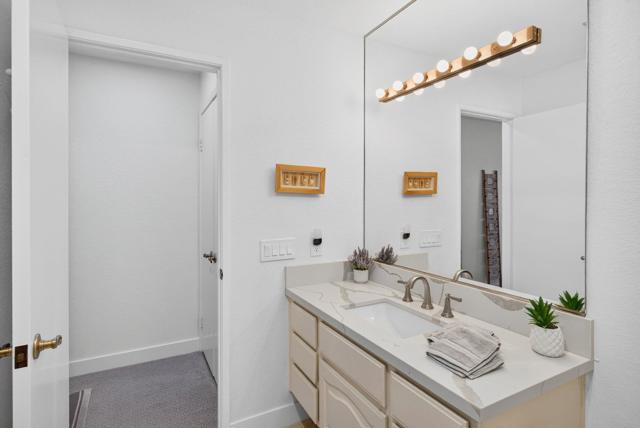 500 E Amado Road #313, Palm Springs, CA 92262