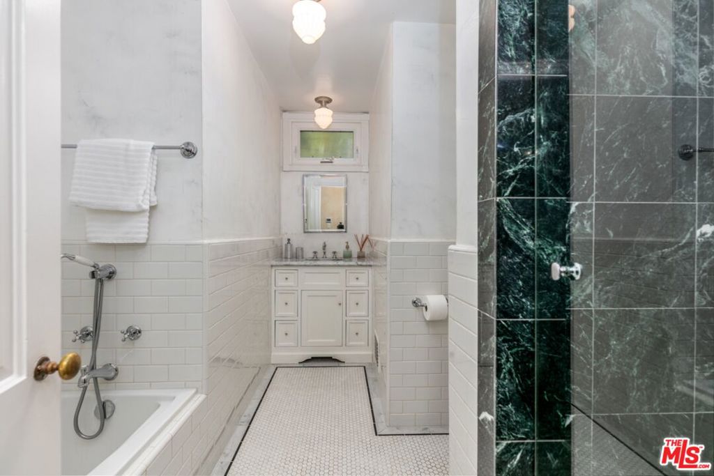 MLS #25529887 image #8