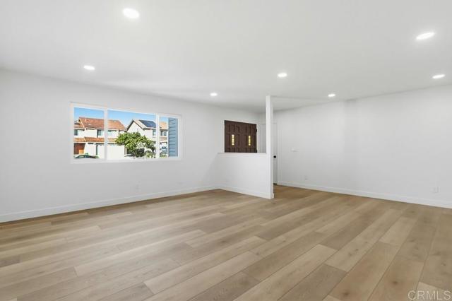 421 Locdel Court, Chula Vista CA: https://media.crmls.org/mediaz/535db2a7-e160-4981-8f84-4d85e7eacf4e.jpg