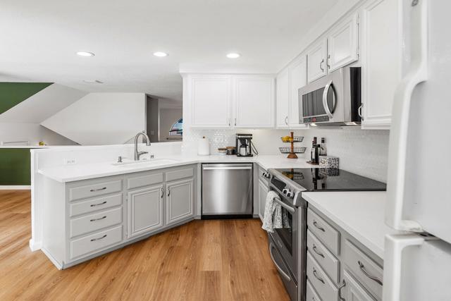 Image 22 of 54 For 9254 Lake Murray Boulevard B
