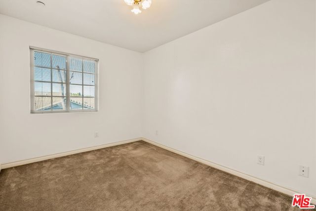 21925 Belshire Avenue, Hawaiian Gardens CA: https://media.crmls.org/mediaz/535e893d-149f-45db-8f7f-0e6dde3940bf.jpg