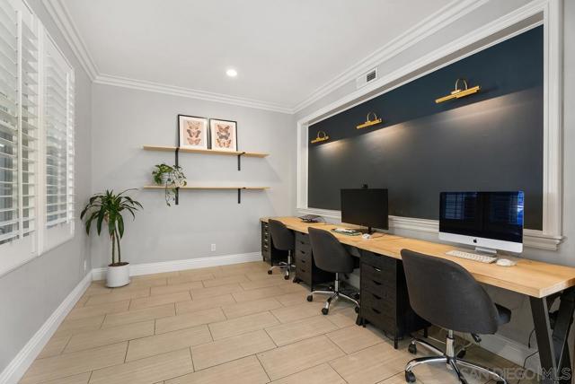 6 Reston Way, Ladera Ranch CA: https://media.crmls.org/mediaz/535ebf38-0fea-49b1-8aea-5bbad76e5292.jpg