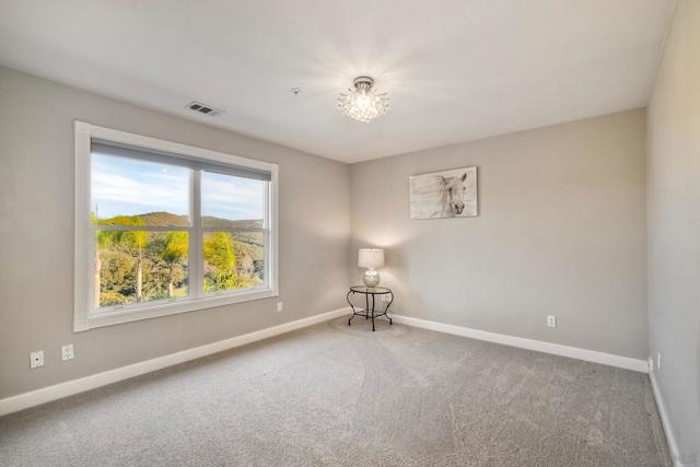 Image 20 of 54 For 2951 Fairview Dr