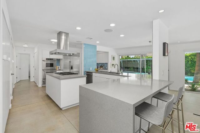 475 W Stevens Road, Palm Springs CA: https://media.crmls.org/mediaz/535faba8-a2d1-4d8f-865b-ee4660ae582f.jpg