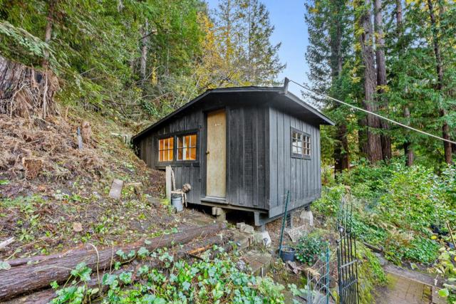 610 Nelson Road, Scotts Valley CA: https://media.crmls.org/mediaz/5360775a-a002-47c4-8e5a-cefc3919fbf9.jpg