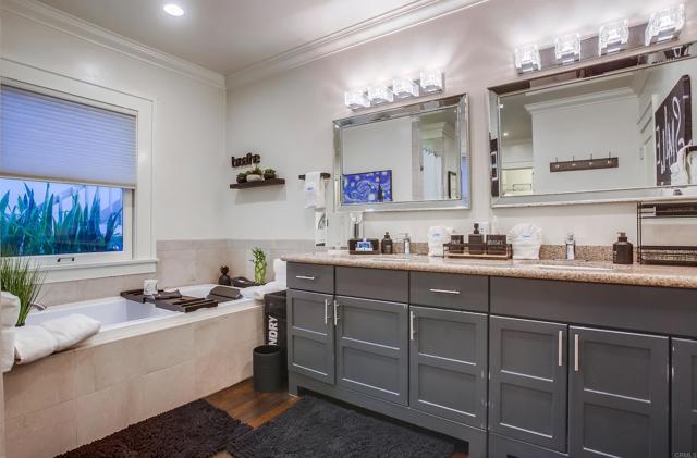 Detail Gallery Image 27 of 48 For 3217 Goldsmith St, San Diego,  CA 92106 - 5 Beds | 4 Baths