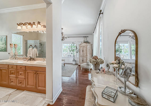 678 Via Carro, Newbury Park CA: https://media.crmls.org/mediaz/5361e6b2-0396-4d0d-9254-7ad62faea54f.jpg