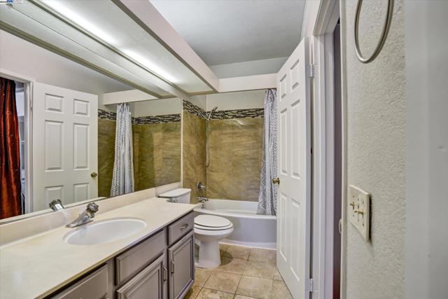 3402 Pinewood Ter, Fremont CA: https://media.crmls.org/mediaz/536262fb-588e-4307-a7f6-389d8ad979d8.jpg