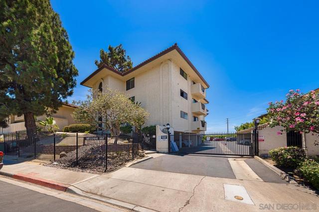 4235 Asher, San Diego CA: https://media.crmls.org/mediaz/53627174-192c-4a85-9384-b6d30493e668.jpg