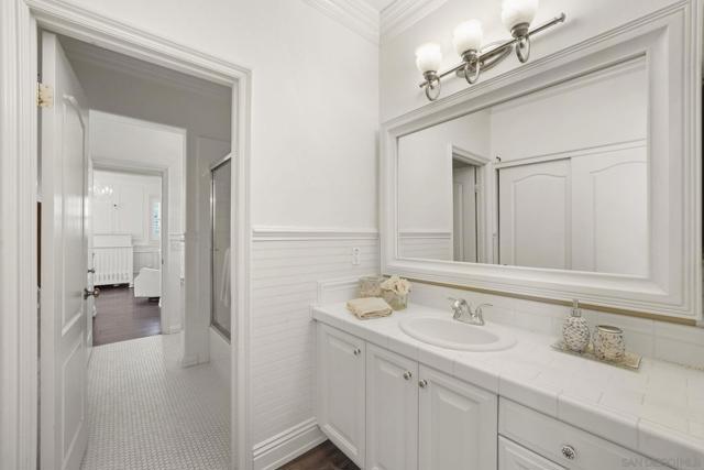 13459 Ginger Glen Dr, San Diego CA: https://media.crmls.org/mediaz/5363a6a7-af28-4d8d-b795-d172d30481f1.jpg