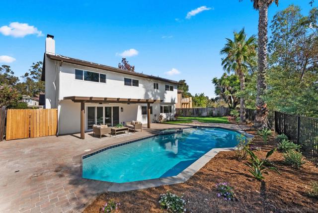 10315 Moselle St, San Diego CA: https://media.crmls.org/mediaz/5363bfb1-8050-4075-bce5-663e6d941247.jpg