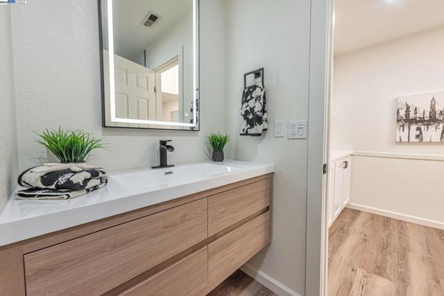 3810 Burton Cmn, Fremont CA: https://media.crmls.org/mediaz/5365249e-e4bc-48bf-af42-2bc512300970.jpg