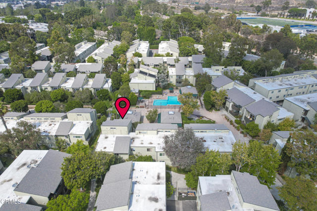 4925 Indian Wood Road, Culver City CA: https://media.crmls.org/mediaz/53654364-43b9-4ee1-8748-5ee1f26498d2.jpg
