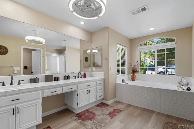 Detail Gallery Image 20 of 44 For 1814 Centennial Way, Escondido,  CA 92026 - 4 Beds | 3 Baths