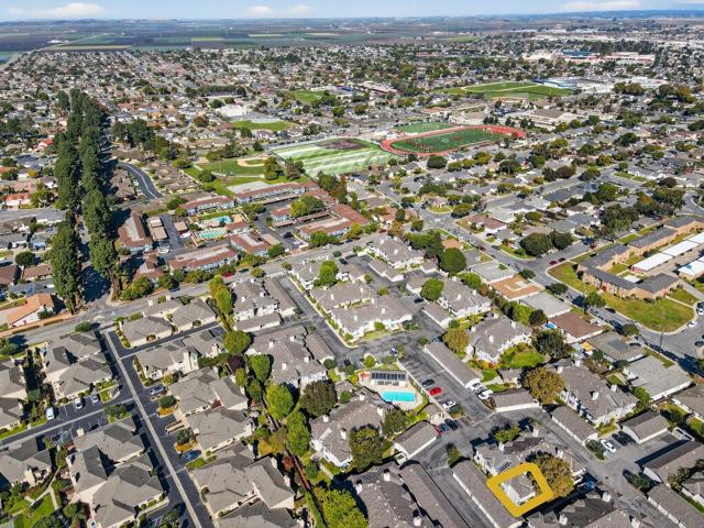 1056 Padre Drive, Salinas CA: https://media.crmls.org/mediaz/536590ad-00b5-4f57-a60f-ee504e7e7990.jpg