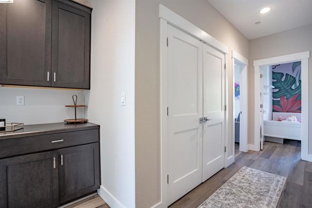 Image 33 of 43 For 2640 Jones Rd  A
